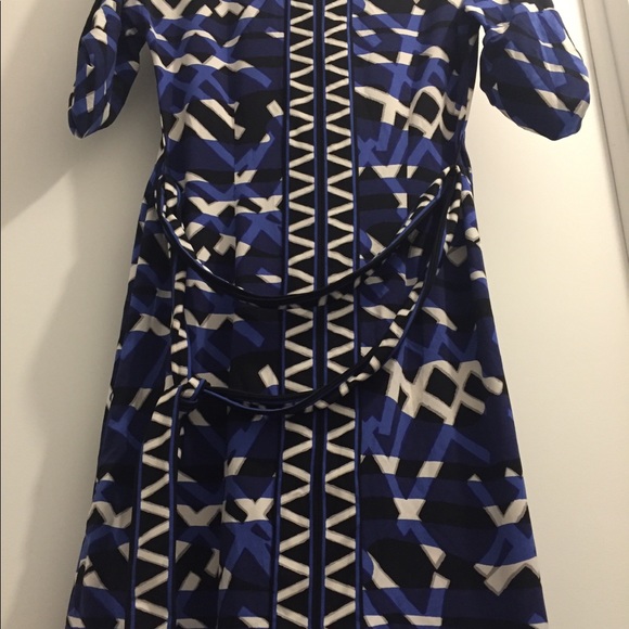 BCBG MAXAZRIA DRESS - Picture 3 of 4